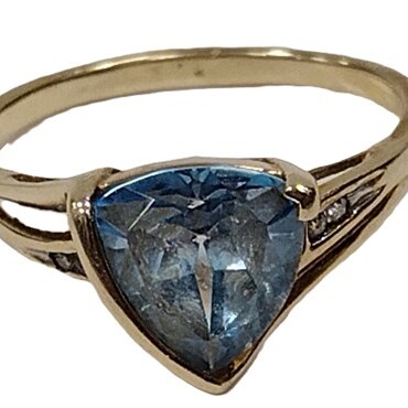 BLUE TOPAZ RING